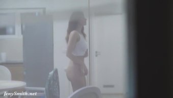 Esmer Güzelin Samimi Anları Hd Olarak Çekildi