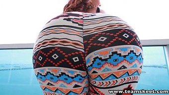 Porn Yıldızının Büyük Yarrağıyla Boşalma