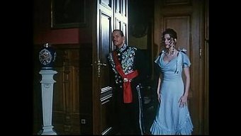 Italyan Retro Porno Filminde Sert Seks Ve Kirli El Işi