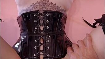 Baştan Çıkarıcı Bir Kızıl Saçlıyla En Üst Düzey Pov Seks Oyununu Deneyimleyin