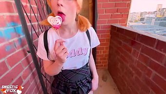 Kızıl Saçlıyla Yoğun Oral Seks Ve Sikiş