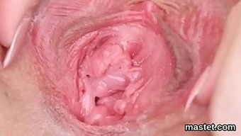 Jenny Anne'Nin Dildo Ve Vibratörle Solo Mastürbasyonu