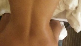 Mistress, Sıkı Bir Amcık Sikiş Seansında Sissy Fahişe Violets'I Domine Ediyor