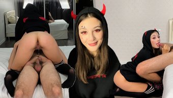 Genç Esmer Cadılar Bayramında Oral Seks Yapıyor Ve Sikişiyor