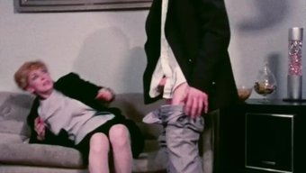 Vintage Havalara Ve Amerikan Cazibesine Sahip Retro Grindhouse Porno
