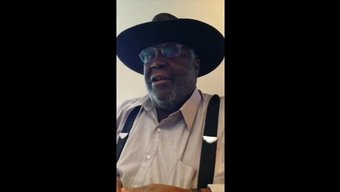Yaşlı Afrikalı Amerikalı Yahudi Oyunu #3'Te Yarışıyor