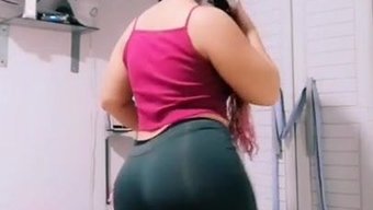 Siyah Culona Mayo'Nun Anal Ve Öpüşme Ile Çekilen 60fp Videosu