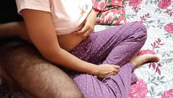 Sonali Bhabhi'Nin Biseksüel Oral Becerileriyle En Üst Düzeyde Zevk Yaşayın