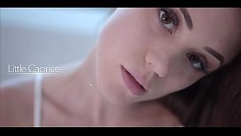Liya Silver Ve Little Caprice'In Lezbiyen Porno Videosu - Büyük Doğal Göğüsler Ve Büyük Göğüsler
