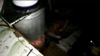 Amatör 18 Yaşındaki Kız, Sert Bir Videoda Anal Ve Arkadan Alıyor