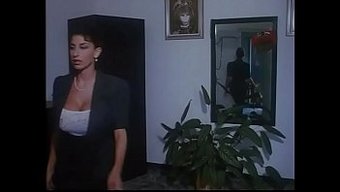 Nikita'Yı Izleyin: Derin Boğaz, Boşalma Ve Daha Fazlasıyla Dolu Bir Porno Filmi