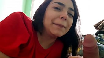 Bir Çiftin Sıcak Seansı, Hızlı Ve Tatmin Edici Bir Boşalma Ile Sona Erer