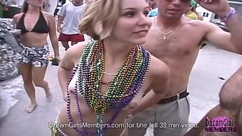Dreamgirls Bikini Partisi Vahşi Bir Orgiye Dönüşüyor
