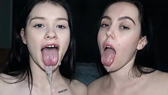 Matty Ve Zoe'Nun Sıcak Cowgirl'Ü Ve Bu Yoğun Üçlüde Arkadan Eylem