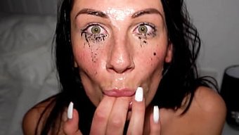 Ev Yapımı Videolardan Büyük Sperm Yükleriyle Kaplanan Küçük Gençlerin Derlemesi