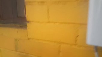 Amatör Genç Üvey Kız Kardeş, Üvey Babası Tarafından Mastürbasyon Yaparken Yakalanıyor