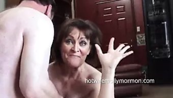 Molly Mormon, Swingers Partisi Için Başka Bir Çifti Ağırlıyor