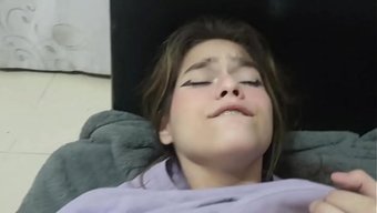 Üvey Kızımla Sıcak Ve Yoğun Bir Anal Seks Için Buluşuyorum, Ardından Onu Yeni Sevgilisiyle Tanıştırıyorum.