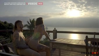 Herkesin Ortasında Seks, Fışkırtma Ve Iç Boşalma – Tehlikeli Bir Olay – Dread Hot