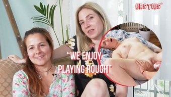 Bu Alman Çift Için Ilk Kez Lezbiyen Seks, Kinky Fetiş Videosunda