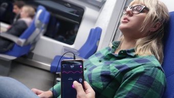 Vibratör Ve Uzaktan Kumanda Ile Ev Yapımı Halka Açık Çıplaklık