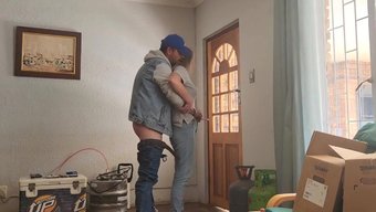 Sevimli 18 Yaşındaki Üvey Kızıyla Sert Anal Sikiş Seansında Amatör Anal