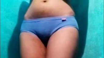 18 Yaşındaki Kız Bdsm Ve Popo Yalama Ile Eğleniyor