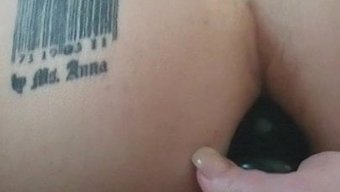Fetiş Mistress, Kölesini Anal Femdom Videosunda Domine Ediyor Ve Beceriyor