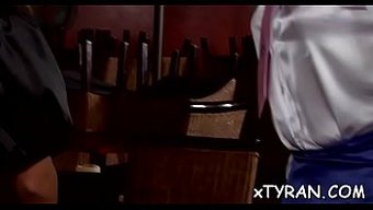 Bdsm Kölesi Gina, Metresi Tarafından Aşağılanıyor Ve Hakimiyet Altına Alınıyor