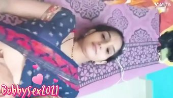 Üvey Erkek Kardeşi Muhteşem Bir Oral Seks Yapıyor Ve Güzel Hintli Kızı Sert Bir Videoda Beceriyor