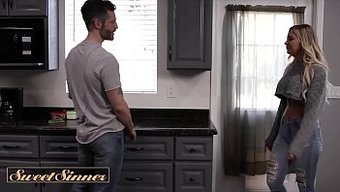 Karısı Kocasını Yakışıklı Bir Yabancıyla Aldatıyor - Alison Avery Ve Will Pounder