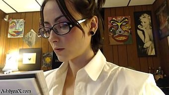 Adalynnx'In Roleplay Videosunda Boşalması Ve Kadın Boşalması