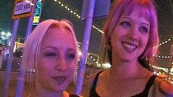 Büyük Popolar Ve Am Yalama: Halka Açık Porno Gecesi