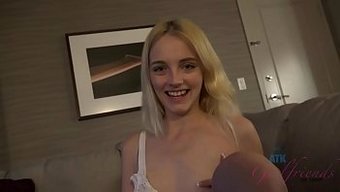 Ince Genç (18+) Kate Bloom, Vegas'Ta Seks Için Para Alıyor (Pov)