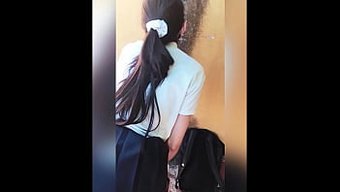 Latin Öğrenci Üniversite Yurdunda Hızlı Bir Şekilde Sikişiyor