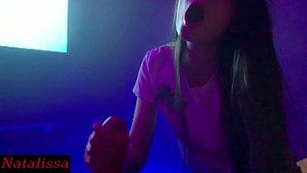 Cock-Sucking Babe Gives A Homemade Blowjob In Public