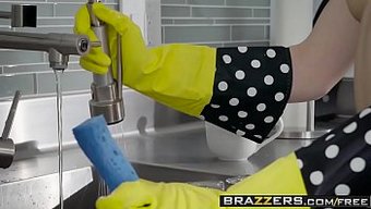 Doktorun Ziyareti Elsa Jean Ve Osa Lovely Ile Sert Bir Üçlüye Dönüşüyor