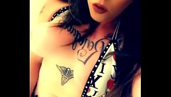 Diamond Kızın Ateşli Ve Seksi Performansı