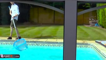 Yaşlı Ve Genç Sevgililer Güzel Şişman Kadınlar Videosunda Sert Seksin Tadını Çıkarıyorlar