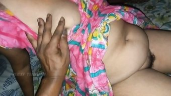 Biseksüel Hintli Genç Amatör Videoda Ilk Creampie'Sini Alıyor