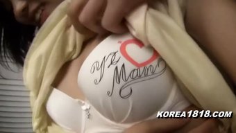 Yeni Koreli Kız Japonya'Da Sikişiyor