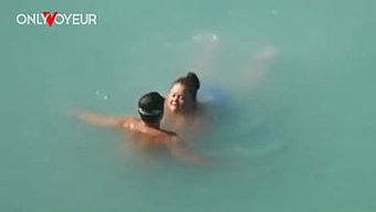 Şanslı Adamın Denizkızı Gibi Bir Bbw Ile Riskli Plaj Karşılaşması.