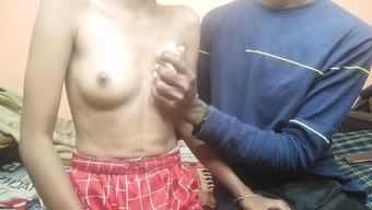Bhabhi'Nin Yakın Çekim Eylemi Ve Boşalma Içeren Ev Yapımı Videosu