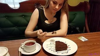 Rus Genç Letty Black'In Halka Açık Vibratör Kazası Kamerada Yakalandı