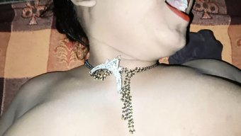 Büyük Popolu Bebek, Sert Seks Videosunda Ağzını Ve Amını Spermlerle Dolduruyor