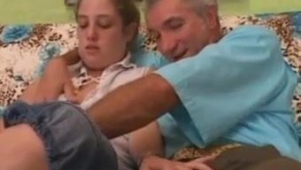 Tutkulu Öpüşme, Am Yalama Ve Parmaklama Ile Sonuçlanıyor