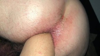 Avrupalı Bir Karının Kocasıyla Ilk Kez Yumruk Sikişi