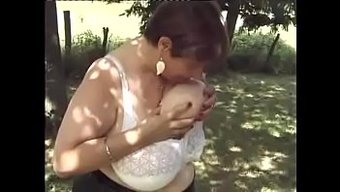 Üvey Annenin Üvey Oğlu Tarafından Sikiştiği Ev Yapımı Video