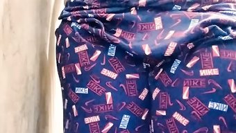Hintli 18 Yaşındaki Riya Thakur Ev Yapımı Videoda Pislik Yapıyor