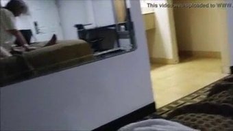 Maria'Yı Işyerinde Ziyaret Ettim Ve Iki Gün Boyunca Seks Yaptım - O 50, Ben 18 Yaşındayım